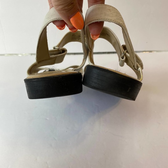Cabin Creek White Sandals Size 7 - Picture 5 of 12